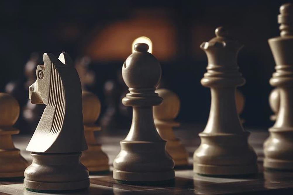 How to Win Chess in 4 Moves and Less? - EnthuZiastic
